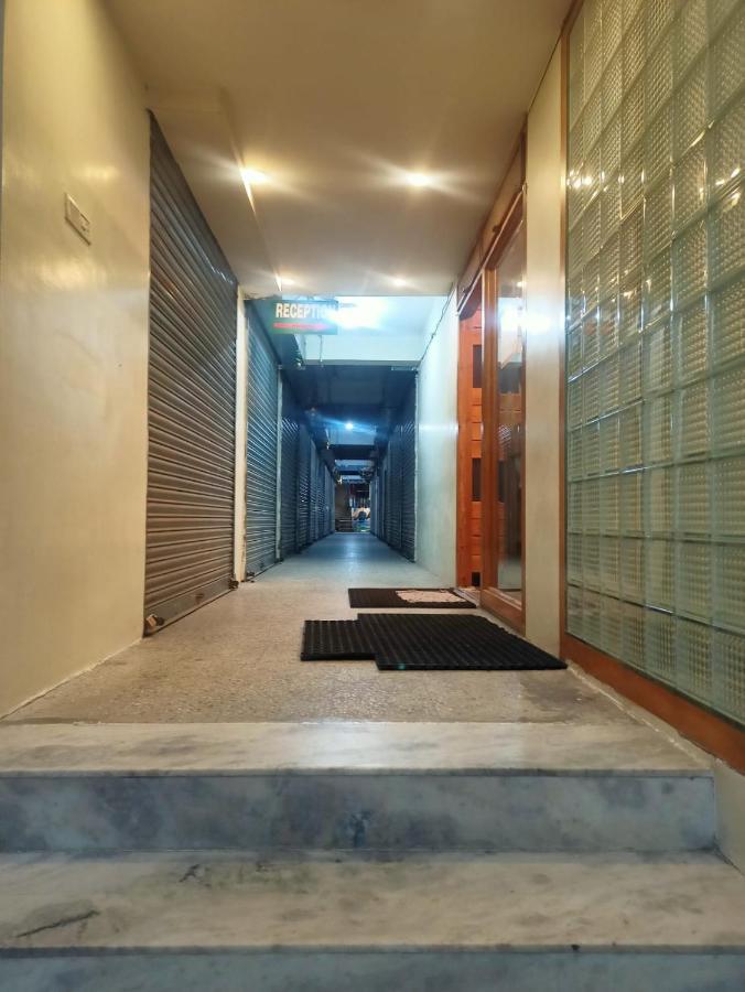 Sky Park Hotels Tirupur Esterno foto